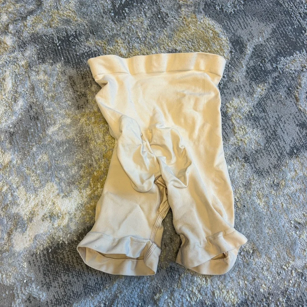 Skims shape wear - Picture 2 of 3